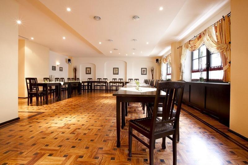Hotel Weisses Ross Elsterwerda المظهر الخارجي الصورة