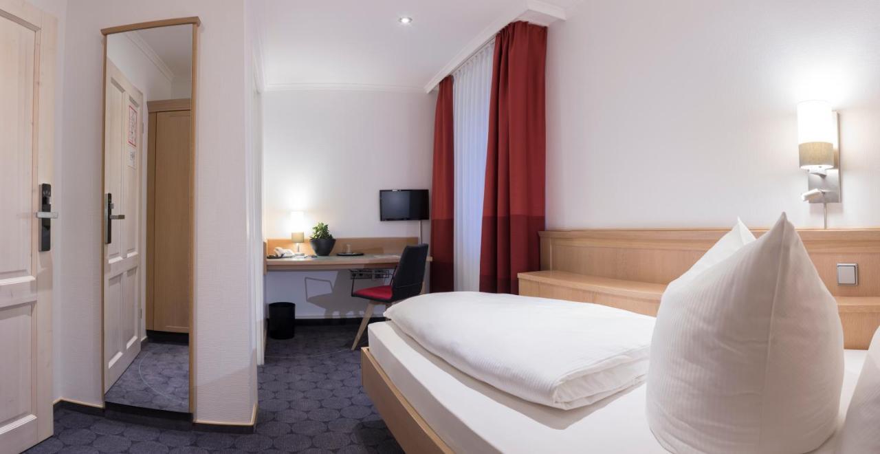 Hotel Weisses Ross Elsterwerda المظهر الخارجي الصورة